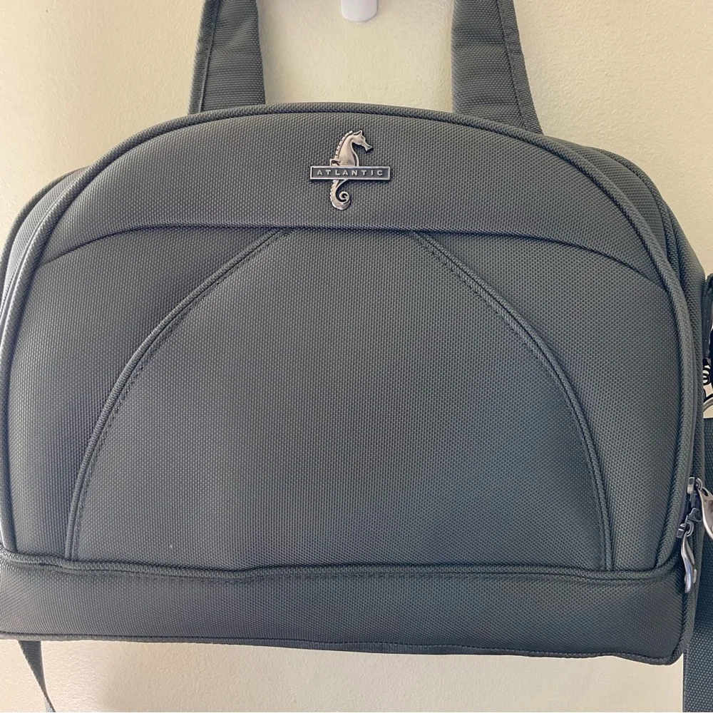 Atlantic Luggage Carry-on Travel Bag in Olive Green.